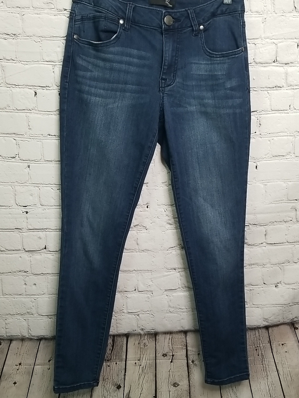 1822 Denim womens jeans size 8 dark blue EUC